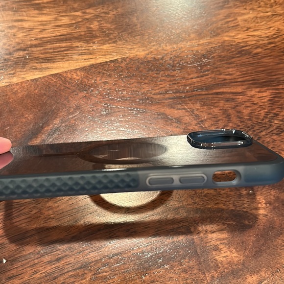 iPhone 14 MagSafe Case (brand new) - Picture 3 of 3